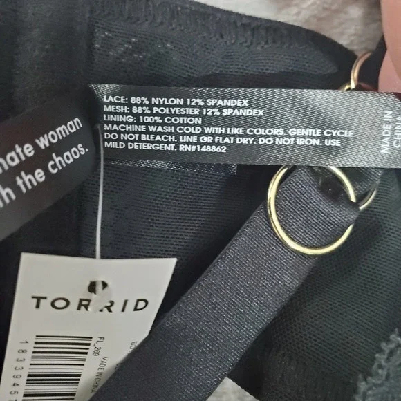 Torrid Curve Black Lace Bodysuit Lingerie Size 1X VNeck Underwire Rings  NWT - Picture 6 of 8